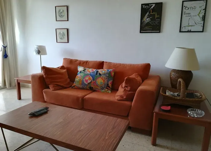 Sevi's Place, 3 Bedroom Flat, 110 S.m * Larnaca