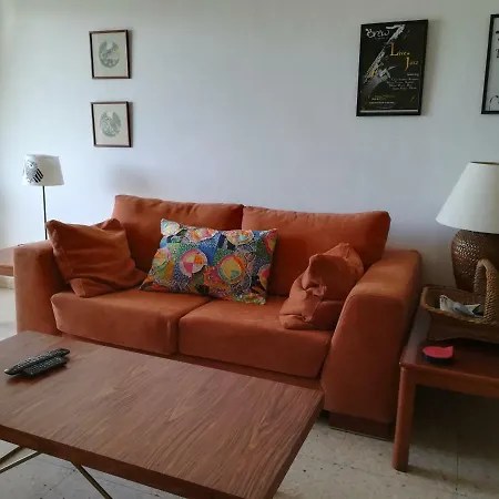 Sevi's Place, 3 Bedroom Flat, 110 S.m * Lárnaka