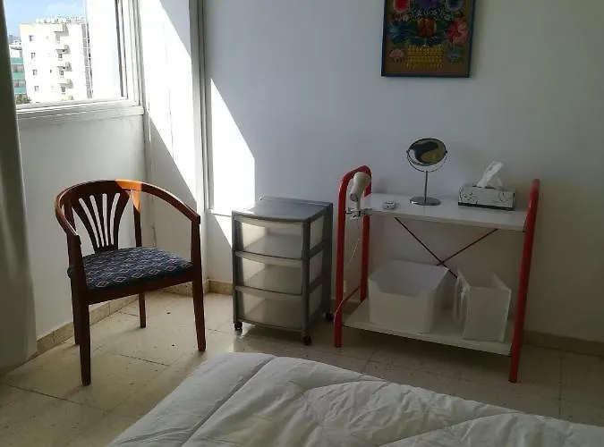 Sevi's Place, 3 Bedroom Flat, 110 S.m Апартаменти *