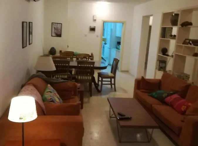 Sevi's Place, 3 Bedroom Flat, 110 S.m Larnaka